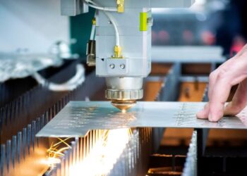 Anwalt in Vietnam Dr. Oliver Massmann VIETNAM – IMPORT VON GEBRAUCHTEN MASCHINEN – WAS ZU BEACHTEN IST