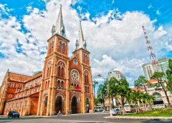 Episode 4 of Legal Talk Vietnam – VIETNAM – ENERGY TRANSITION – NAVIGATING THE FUTURE