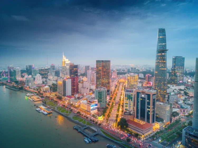 Anwalt in Vietnam Dr Oliver Massmann-Investieren und Geschäfte machen in Vietnam