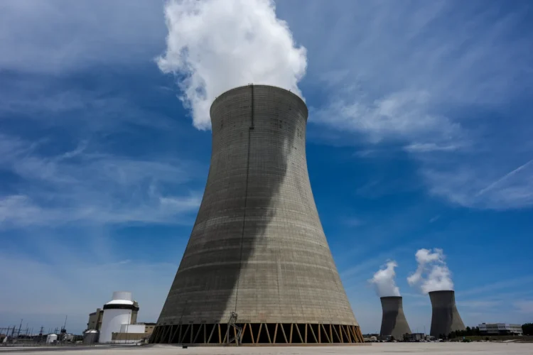 LAWYER IN VIETNAM DR. OLIVER MASSMANN – NINH THUAN 2: CREATING A NATIONAL NUCLEAR ECOSYSTEM ALMOST FROM SCRATCH